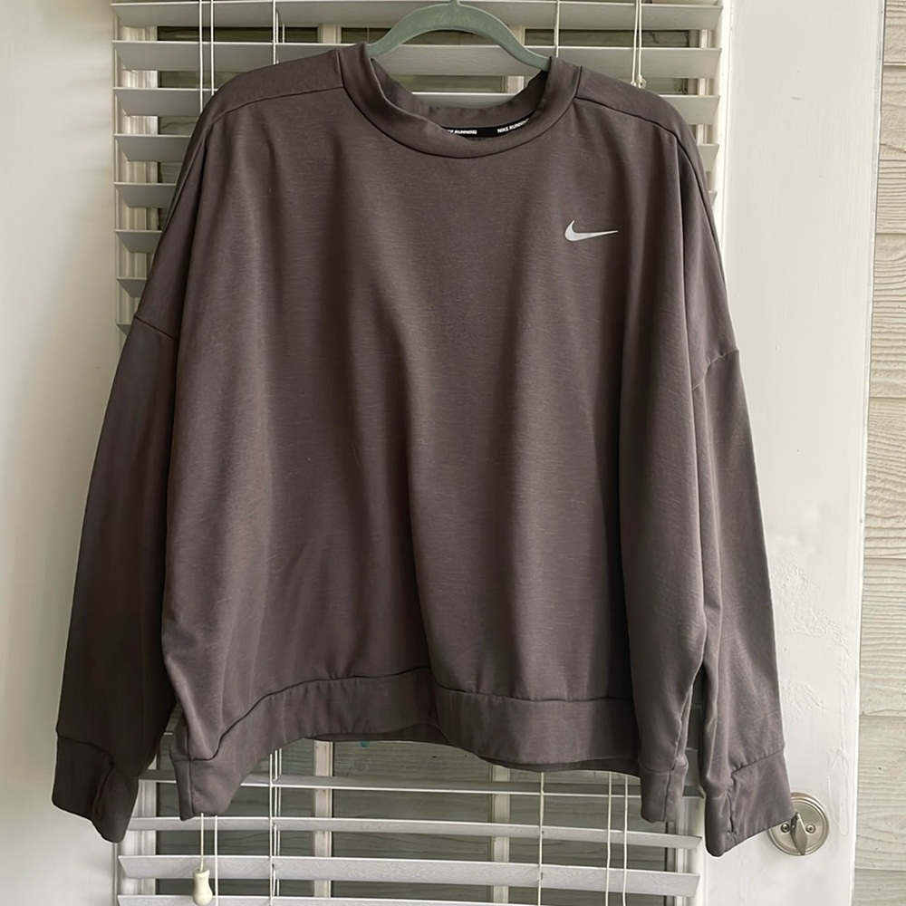 Nike dri fit sweatshirt